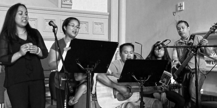 In the photo are Aramico core group members Michelle Lao, Anthony Muje, Jowen Soguilon, Michelle Allana and Mikaela Lorraine Lao-Aquino ministering at St. Columban.
