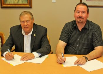 Historic Port transfer agreement signed