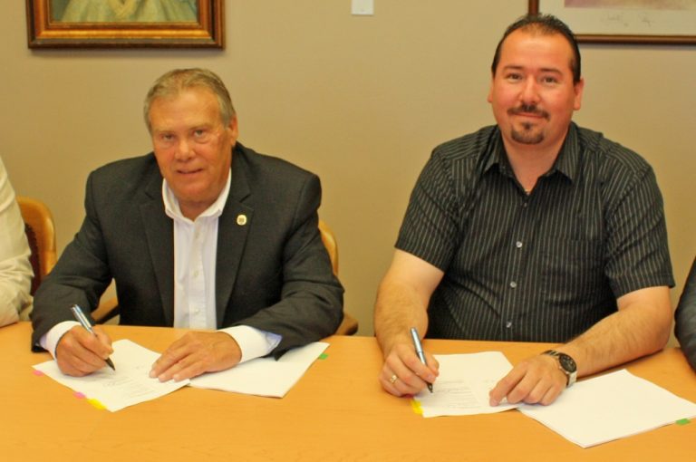 Port Signing Cornwall Ontario