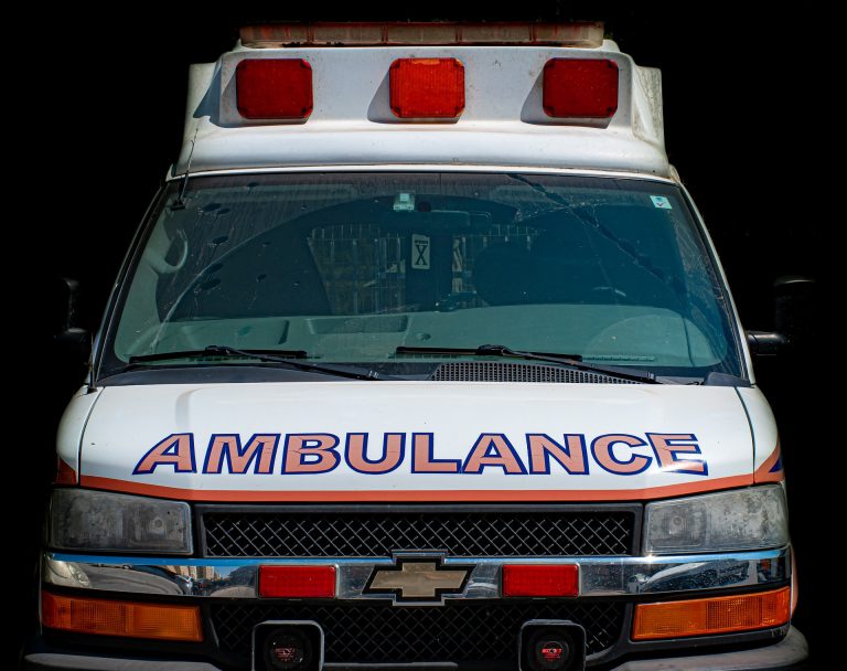 ambulance-4504675_1920
