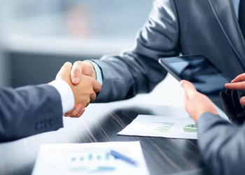 Will an IVA Show Up on a Credit Check?