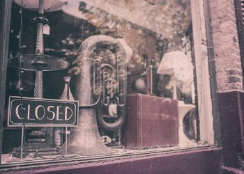 Ontario Orders the Mandatory Closure of All Non-Essential Workplaces to Fight Spread of COVID-19