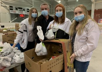 Pitching in to help feeding area seniors