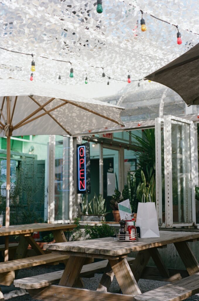 daniela-andrade-JjGx3CmZIGQ-unsplash