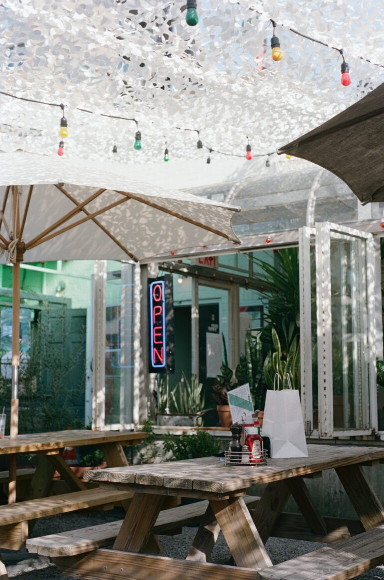 daniela-andrade-JjGx3CmZIGQ-unsplash