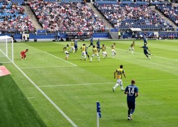 Here Are 7 Things Only True Football Fans Will Understand