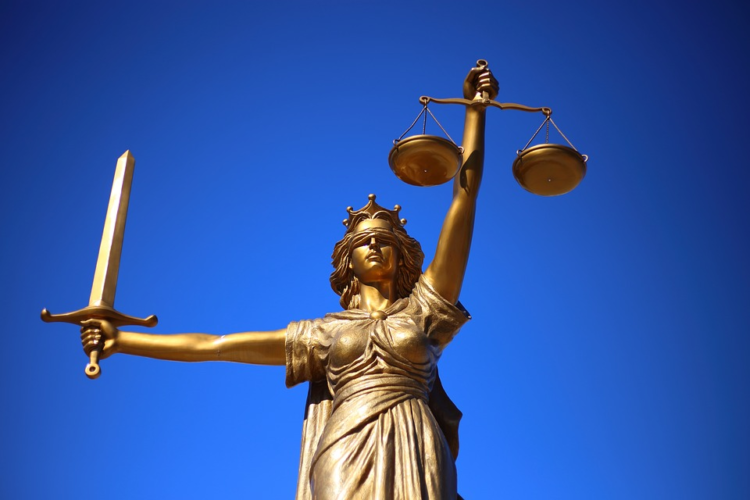 Source: https://pixabay.com/photos/justice-statue-lady-justice-2060093/