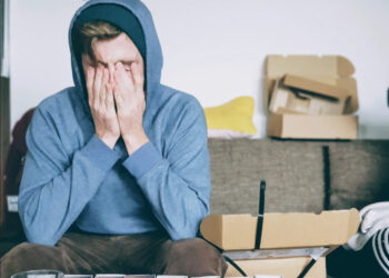 4 Habits That Need To End If You Want to Sleep Well at Night