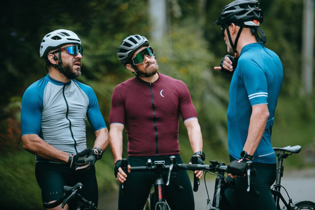pexels-munbaik-cycling-clothing-5851038