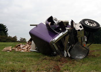 Here’s How To Find The Right Lawyer After A Truck Accident