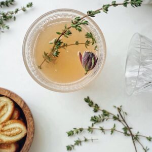 clear glass bowl with brown liquid