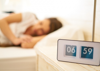 5 Simple Ways To Improve An Irregular Sleep Schedule