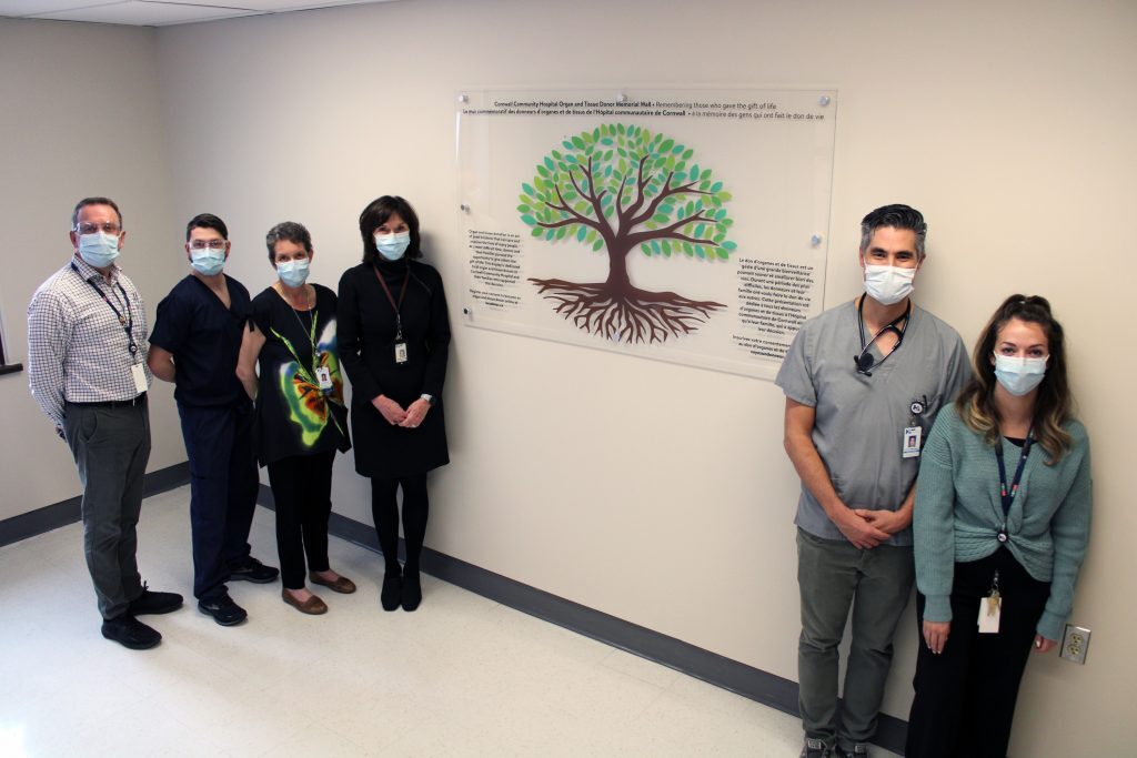 CCH Organ Donor Memorial Wall_Group Photo_Provided by CCH