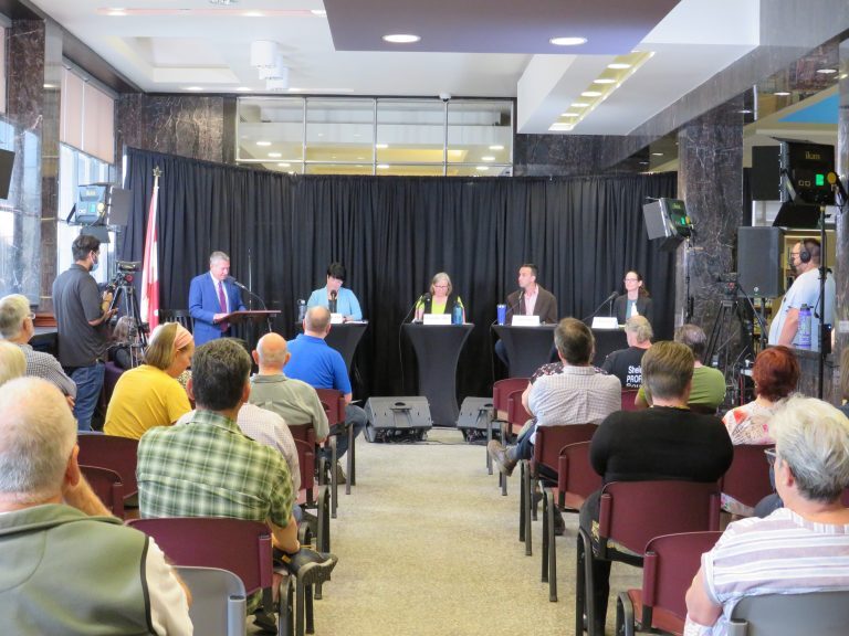 candidates-plus-audience