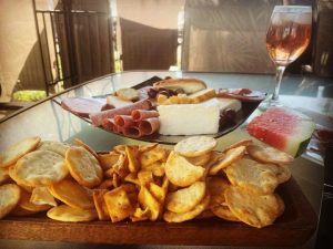 300699833_10160974505083825_966791557499962715_n