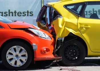 Lifestyle Tips: 4 Road-crash Situations When You Should Call a Lawyer