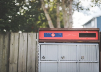 red and gray mailbox