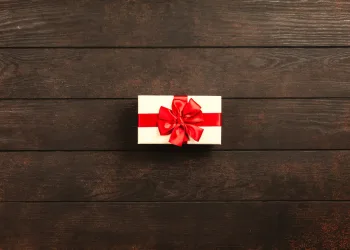 rectangular white and red gift box