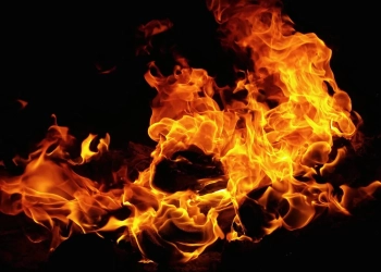 photograph of a burning fire
