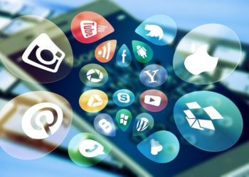 8 Things You Should Know Before Getting Into Social Media