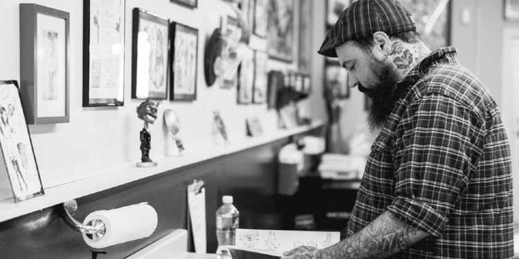 Tattoo artist Simon Ackroyd (Photo by Jason McNamara)