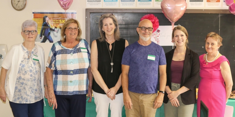 From left to right: Sue Thibedeau (volunteer), Susan Whaley (volunteer), Denise Paquette (Interim Board Chair), Ray O’Connor (volunteer), Councillor Sarah Good, and Carol Anne Maloney (Volunteer coordinator).