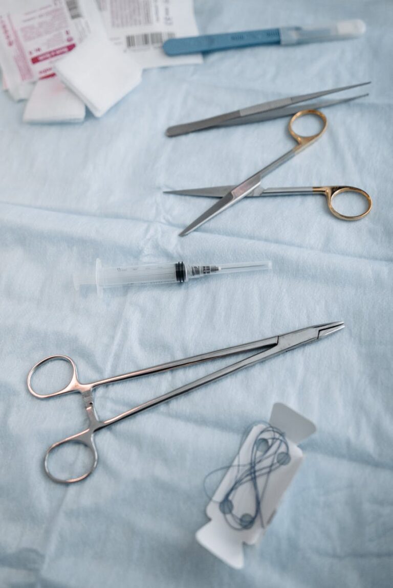 emergency clinic doctor health