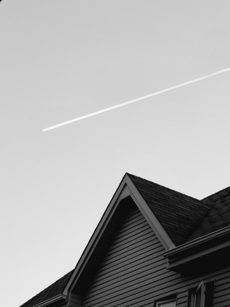 photo-1622179761894-39bc33f6bc1a
