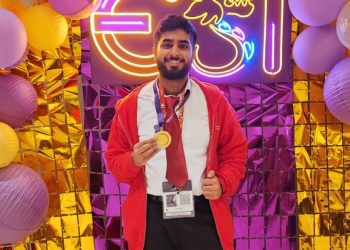 CCVS Student Afaq Virk garnered international attention while representing Canada at the MILSET Expo-Sciences International in Puebla, Mexico from October 21-27.