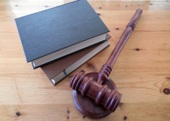6 Reasons To Call And Hire An Attorney