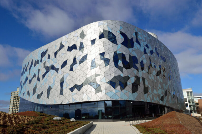 File:BergeronCentreForEngineeringExcellence3.jpg
