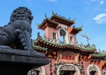 Studying Art and Architecture while Traveling