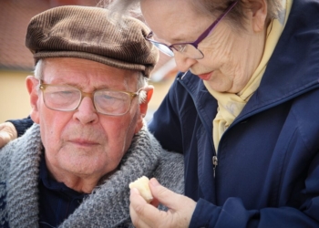 Caring for Elderly Parents at Home? Here’s How to Ensure High-Quality Care