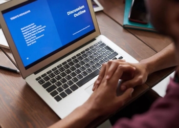 Staying Safe in the Digital Age: 4 Tips for Personal Protection Online