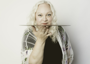 Alexandria, ON-Based Singer Katie Ditschun Tugs at Heartstrings with Tender Single “In Your Arms”