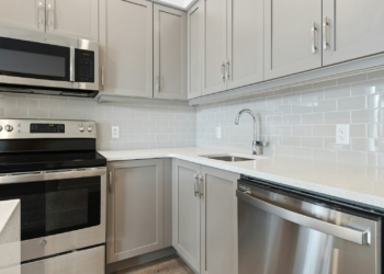 silver and black microwave oven