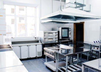 9 Mistakes to Avoid When Purchasing Restaurant Equipment