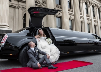 Toronto Weddings on Wheels: How Luxury Limousines Are Changing the Game for Modern Couples