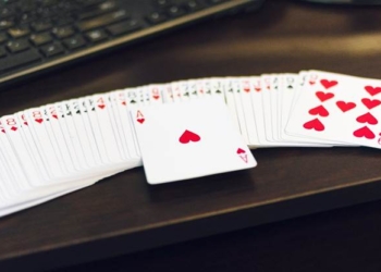 4 Strategies to Enhance Your Online Poker Experience