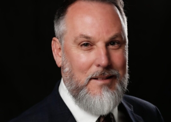 Cummings Returns as Chair