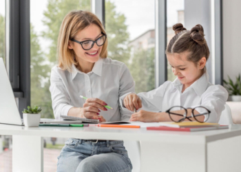 Top 5 Skills Students Gain from Working with a Professional Tutor