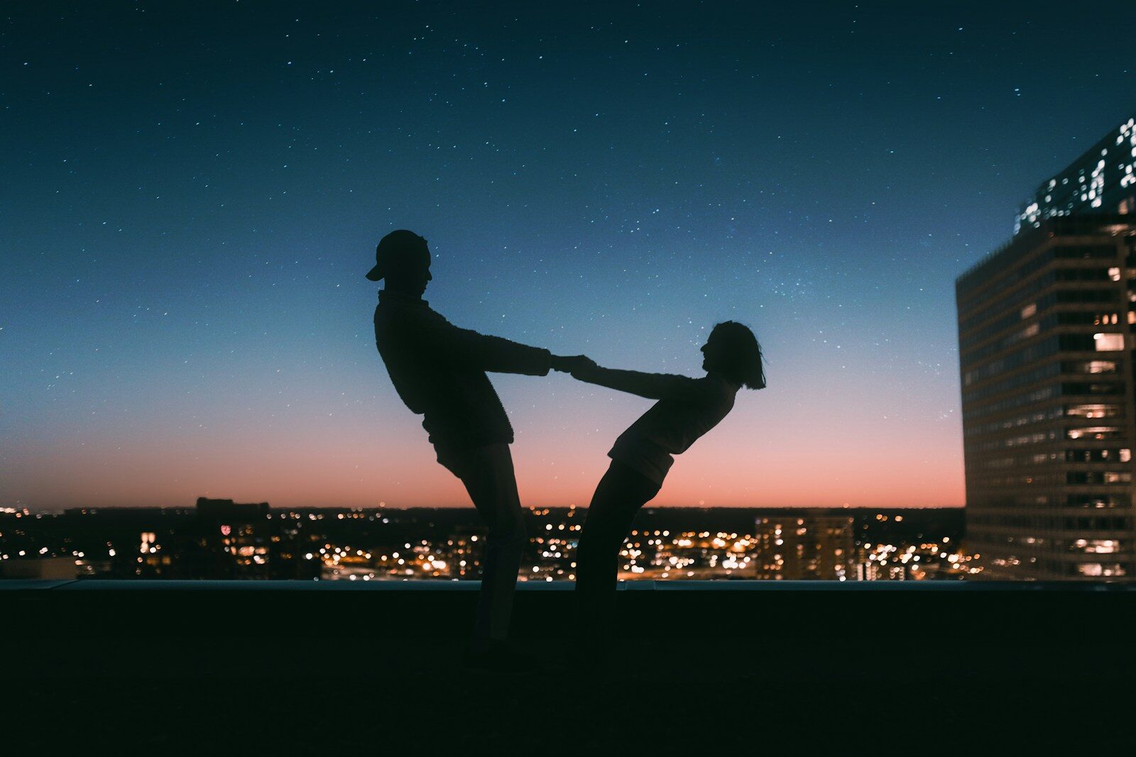 How Dating App Fatigue Is Affecting Singles Across Canada - The Seeker Newsmagazine Cornwall