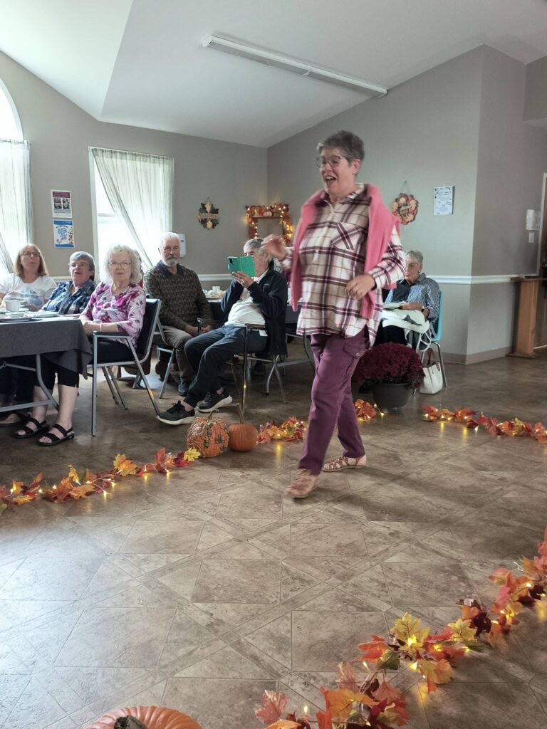 Photo shared by Mai-Liis Renaud: OUT and ABOUT with Seeker Chick Mai-Liis: I don’t have too many…