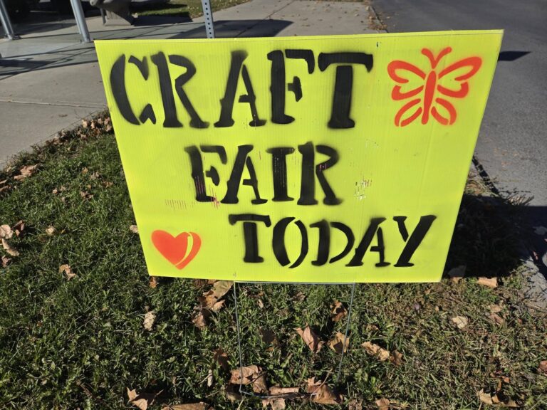 Photo shared by Mai-Liis Renaud: OUT and ABOUT with Seeker Chick Mai-Liis stopped by the Halloween Crafter’s…