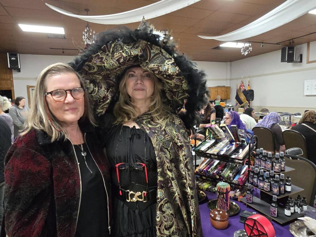 Photo shared by Mai-Liis Renaud: OUT and ABOUT with Seeker Chick Mai-Liis stopped by the Halloween Crafter’s…
