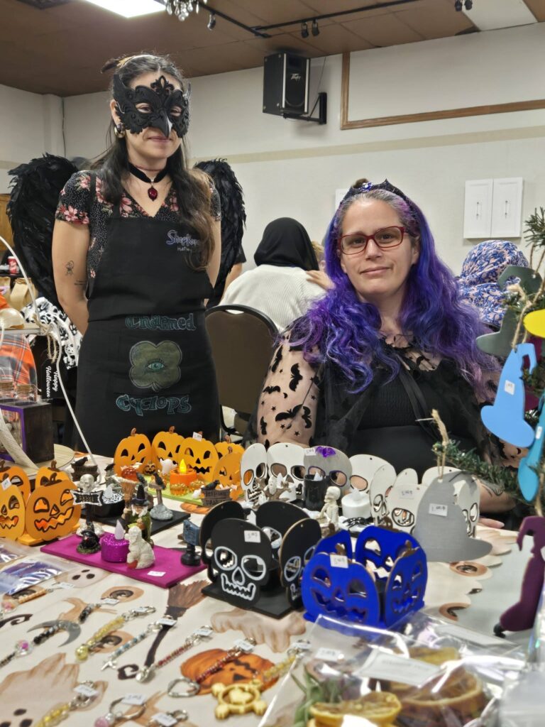 Photo shared by Mai-Liis Renaud: OUT and ABOUT with Seeker Chick Mai-Liis stopped by the Halloween Crafter’s…