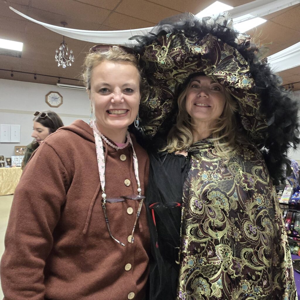 Photo shared by Mai-Liis Renaud: OUT and ABOUT with Seeker Chick Mai-Liis stopped by the Halloween Crafter’s…