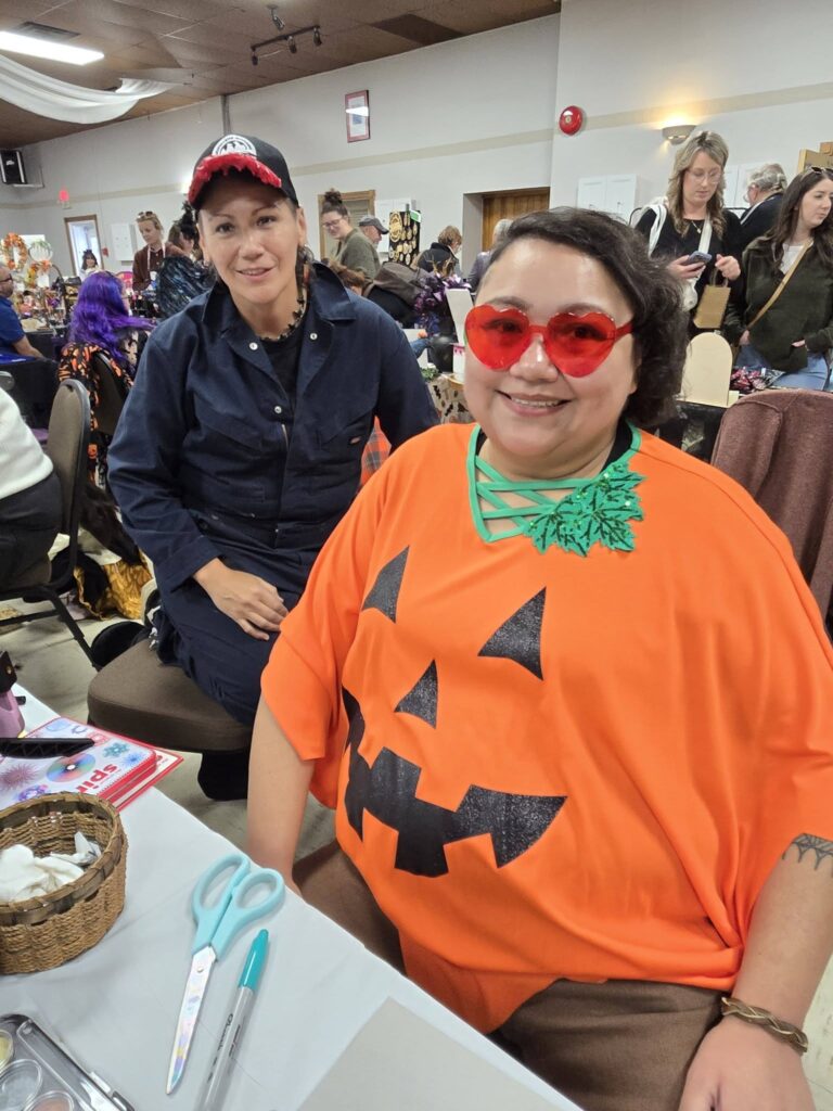 Photo shared by Mai-Liis Renaud: OUT and ABOUT with Seeker Chick Mai-Liis stopped by the Halloween Crafter’s…